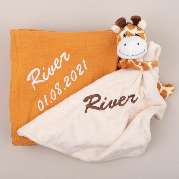Personalised Yellow Mustard Muslin Wrap & Giraffe Baby Comforter personalised with the name River
