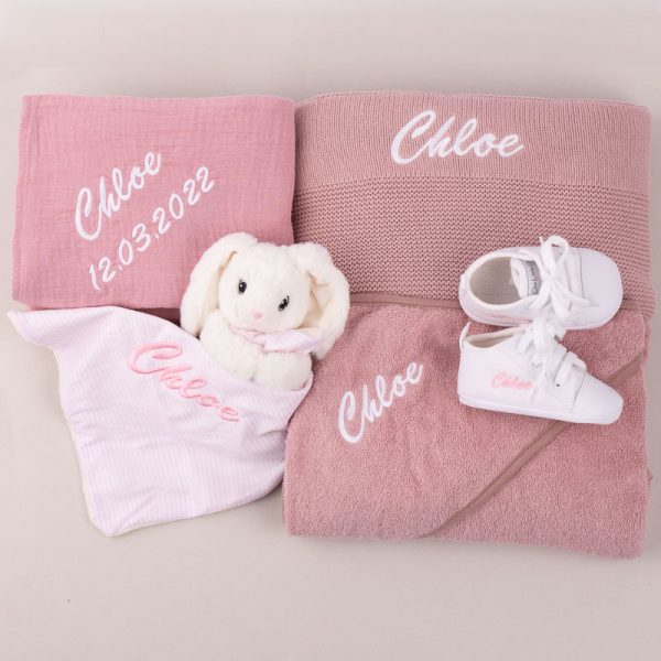 5-piece Blush Pink Knitted Blanket Newborn Girl Gift embroidered with Chloe.
