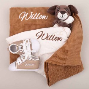 Brown Knitted Blanket, Puppy Comforter & Shoes Baby Gift embroidered with the name Willow